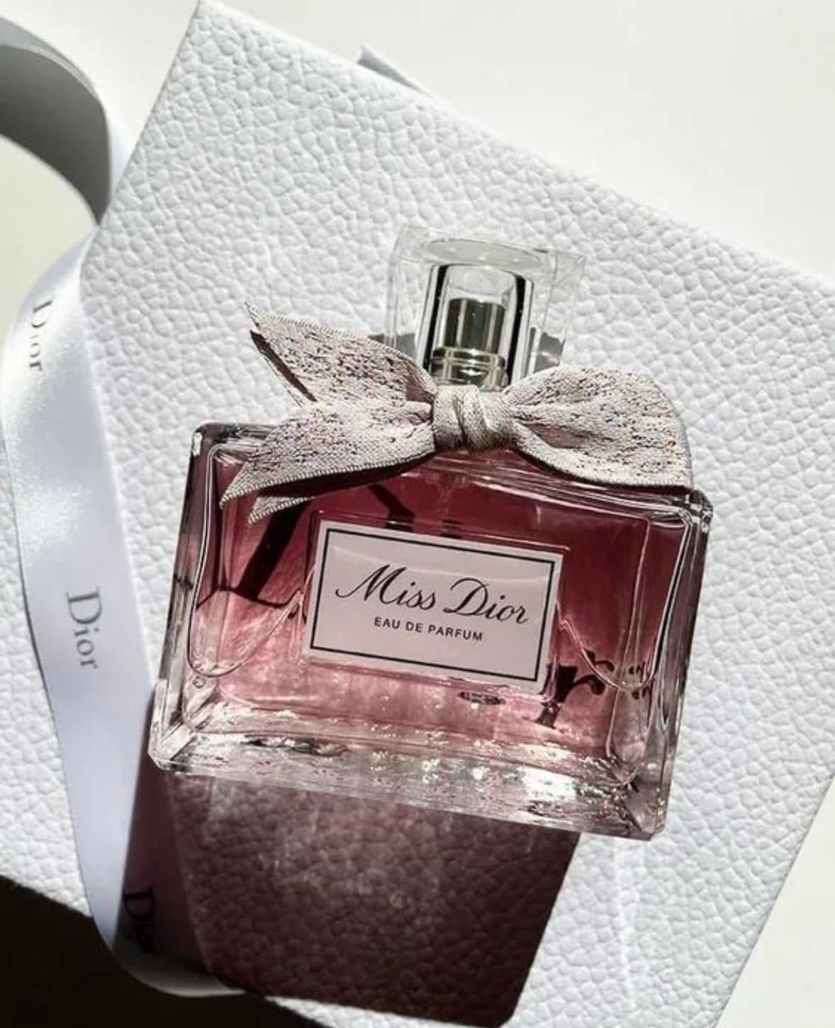 432- remake of miss dior- eta 10 days free sample pack/ free atomizer