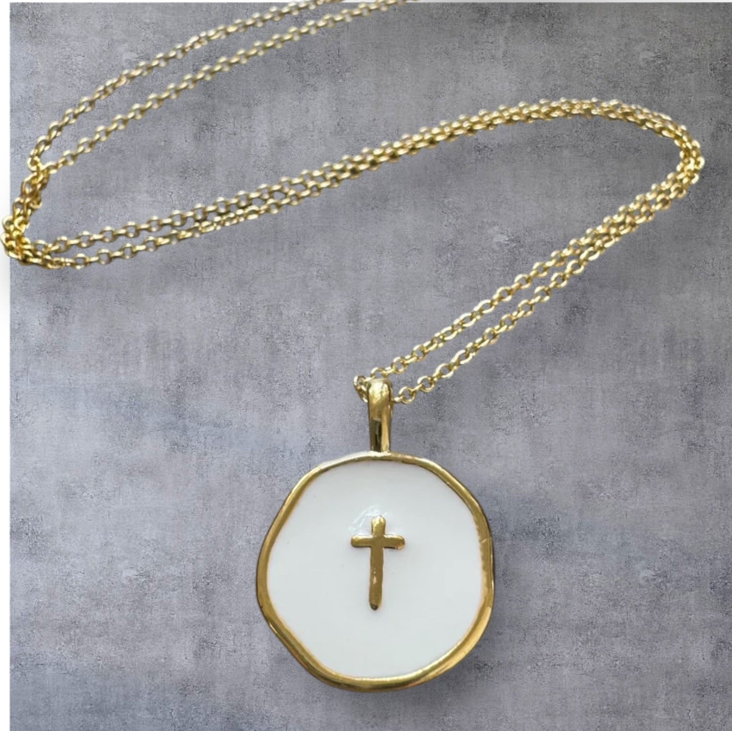 Faith over fear cross necklace -rts. We include a gift box