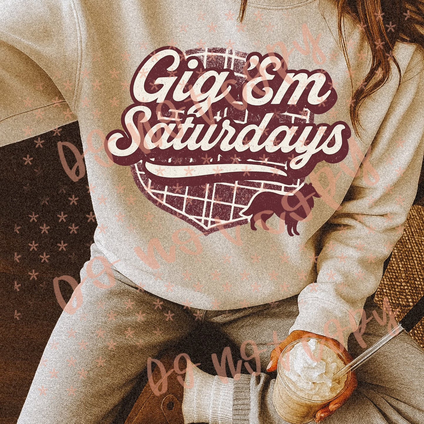 ULTRA VINTAGE COLLEGE -T-Shirts/SWEATSHIRT---- GIG 'EM SATURDAYS