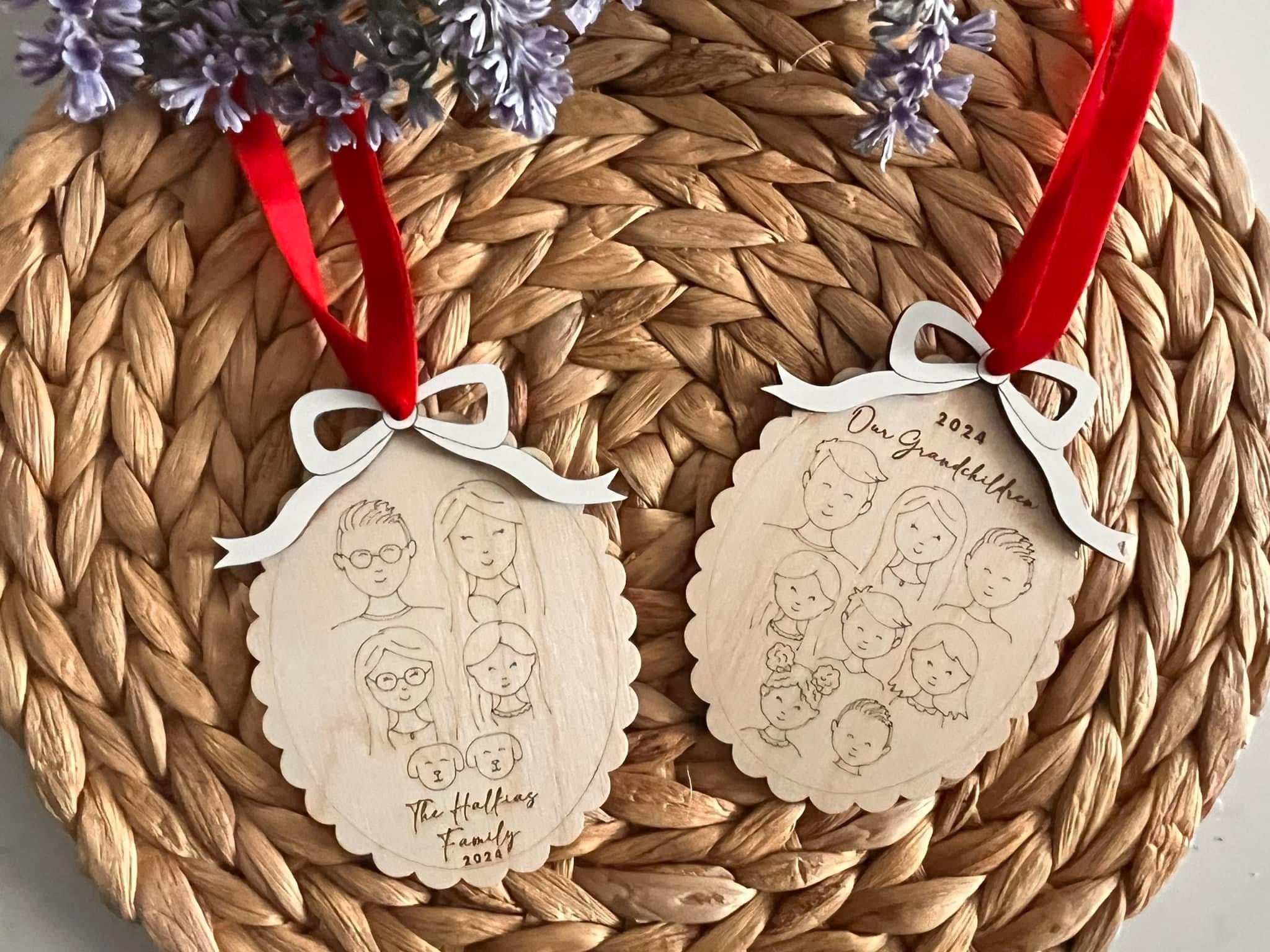 FAMILY PORTRAIT ORNAMENT - LASER